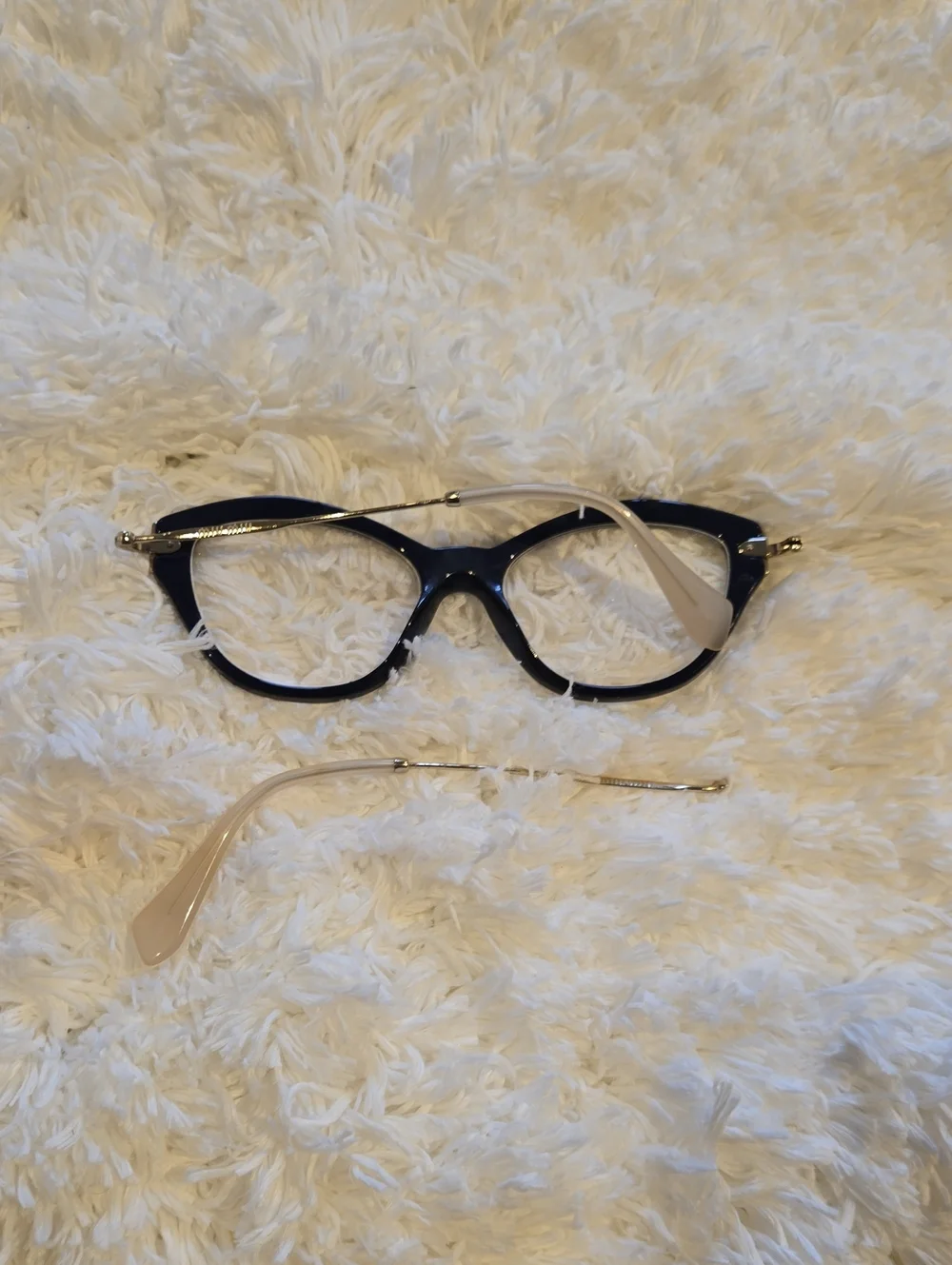 Woman's MIU MIU GLASSES